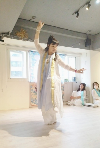 源頭之愛意識覺醒學院